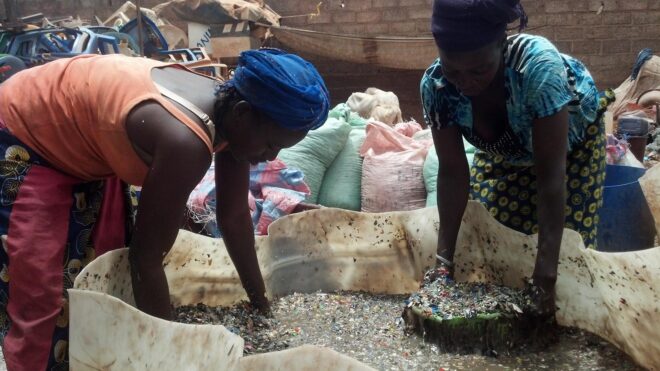 Ambassadeur des poubelles / Sibiri Sawadogo / 2019 / 25'